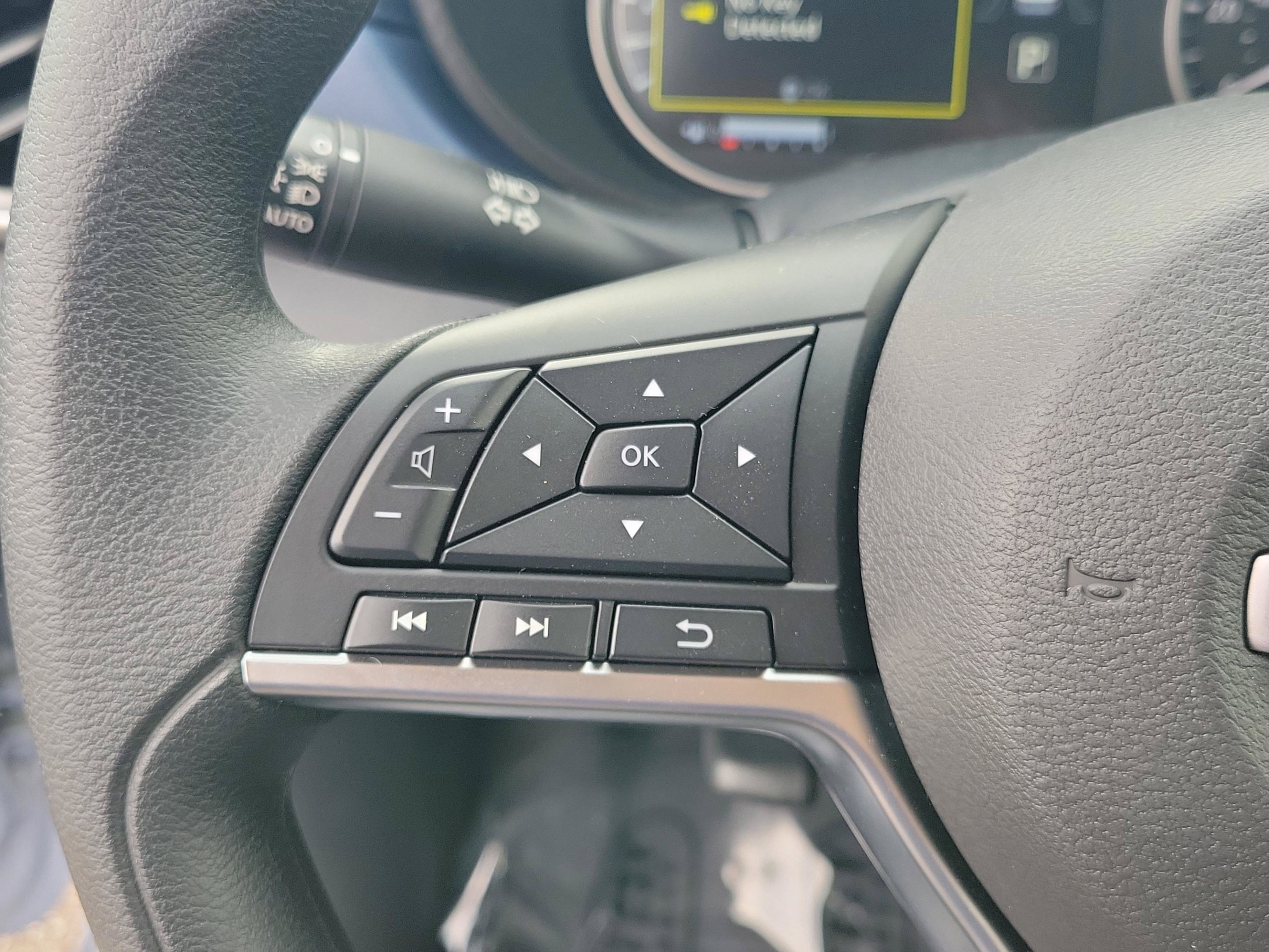 New 2025 Nissan Versa SV w/ Trunk Package FWD image 20