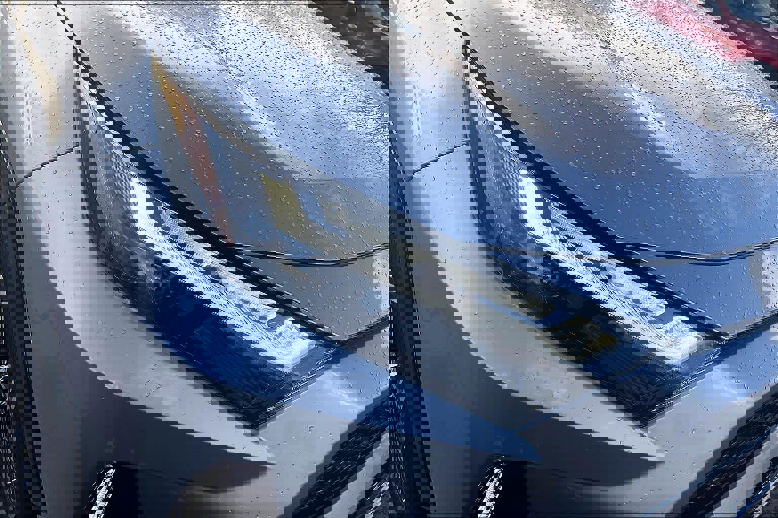 Used 2025 Toyota RAV4 XSE image 27