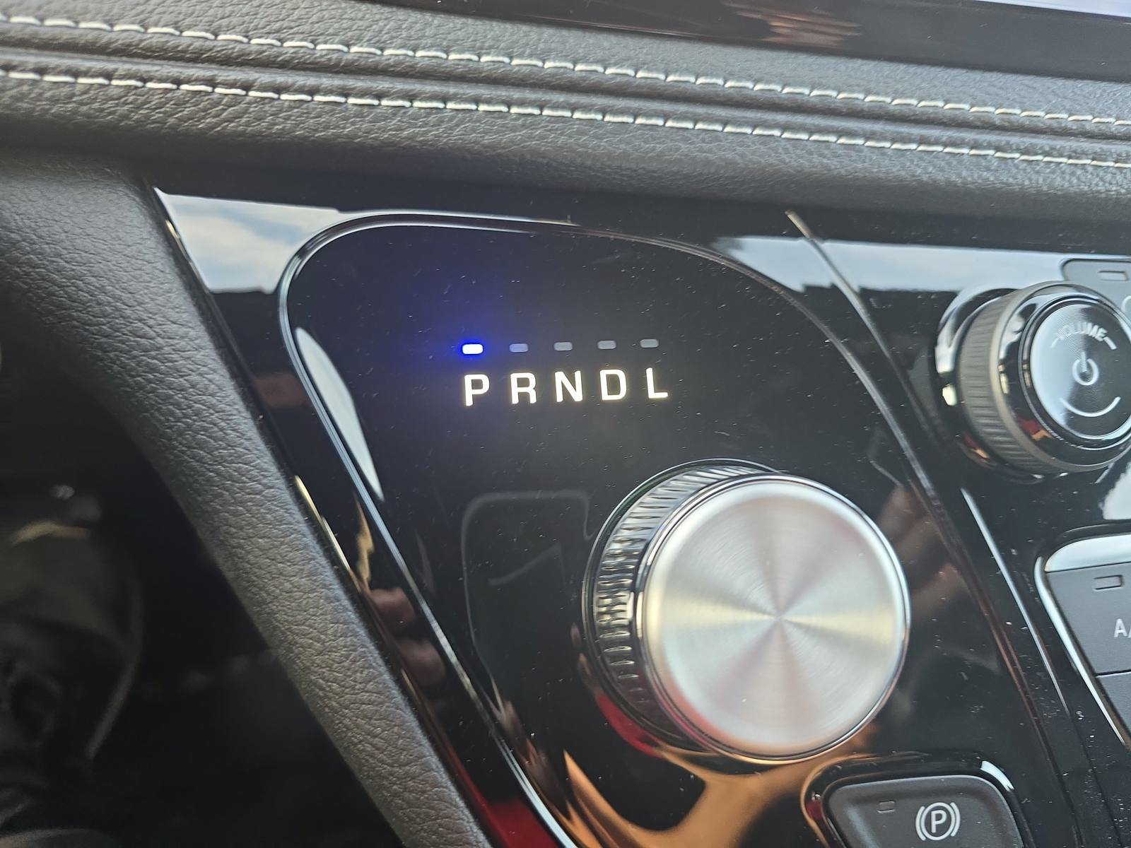 New 2026 Chrysler Pacifica Select FWD image 23