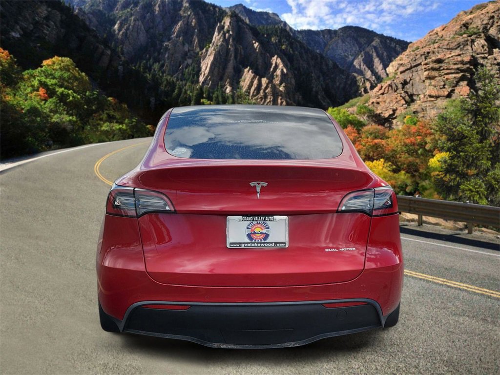 Used 2021 Tesla Model Y Long Range image 4