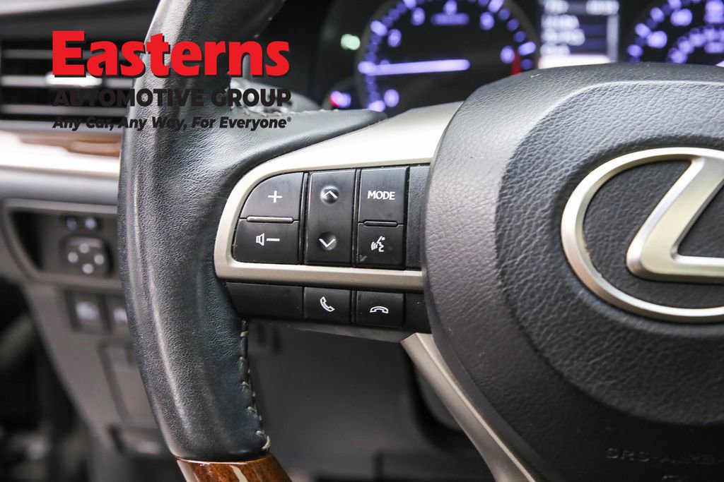 Used 2018 Lexus ES 350 350 w/ Luxury Package w/Wood Trim image 15