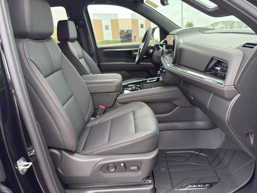 New 2026 Chevrolet Tahoe RST w/ RST Performance Edition AWD/4WD image 44