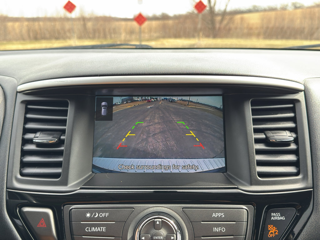 Used 2019 Nissan Pathfinder SV image 26