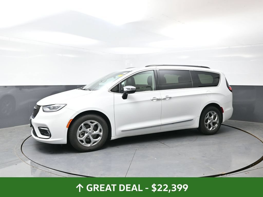 Used 2023 Chrysler Pacifica Limited FWD image 10