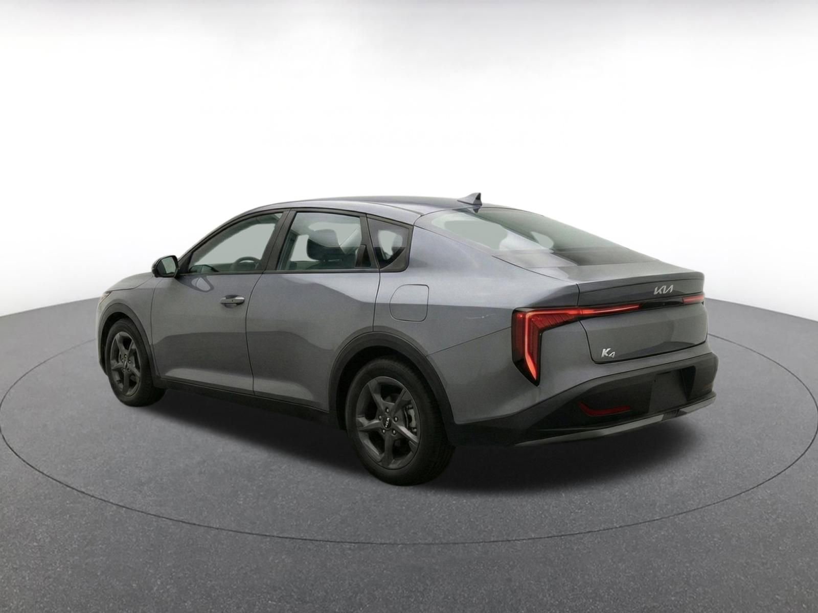 Used 2025 Kia K4 FWD image 7