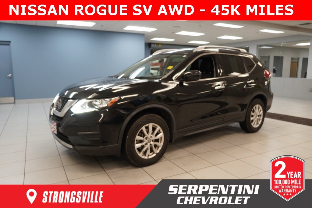 Used 2020 Nissan Rogue SV image 1