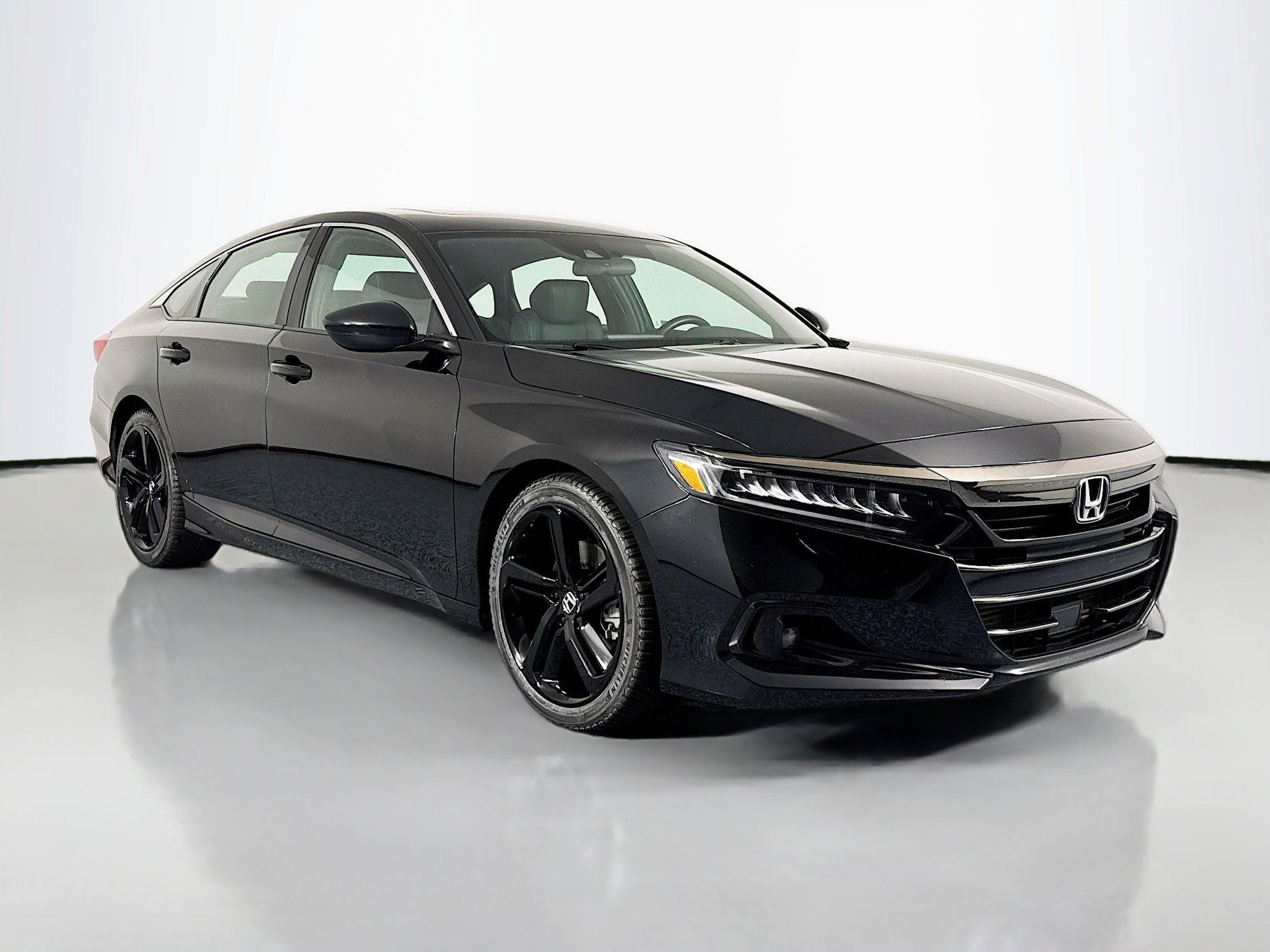 Certified 2022 Honda Accord Sport image 3