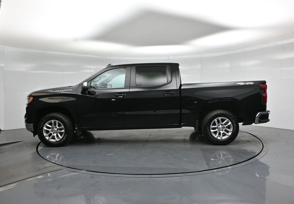 Used 2022 Chevrolet Silverado 1500 LT AWD/4WD image 27