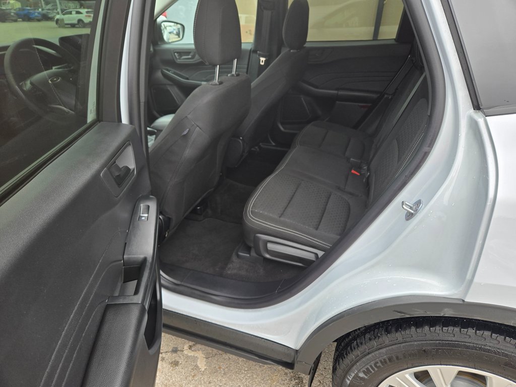 Used 2025 Ford Escape Active image 8