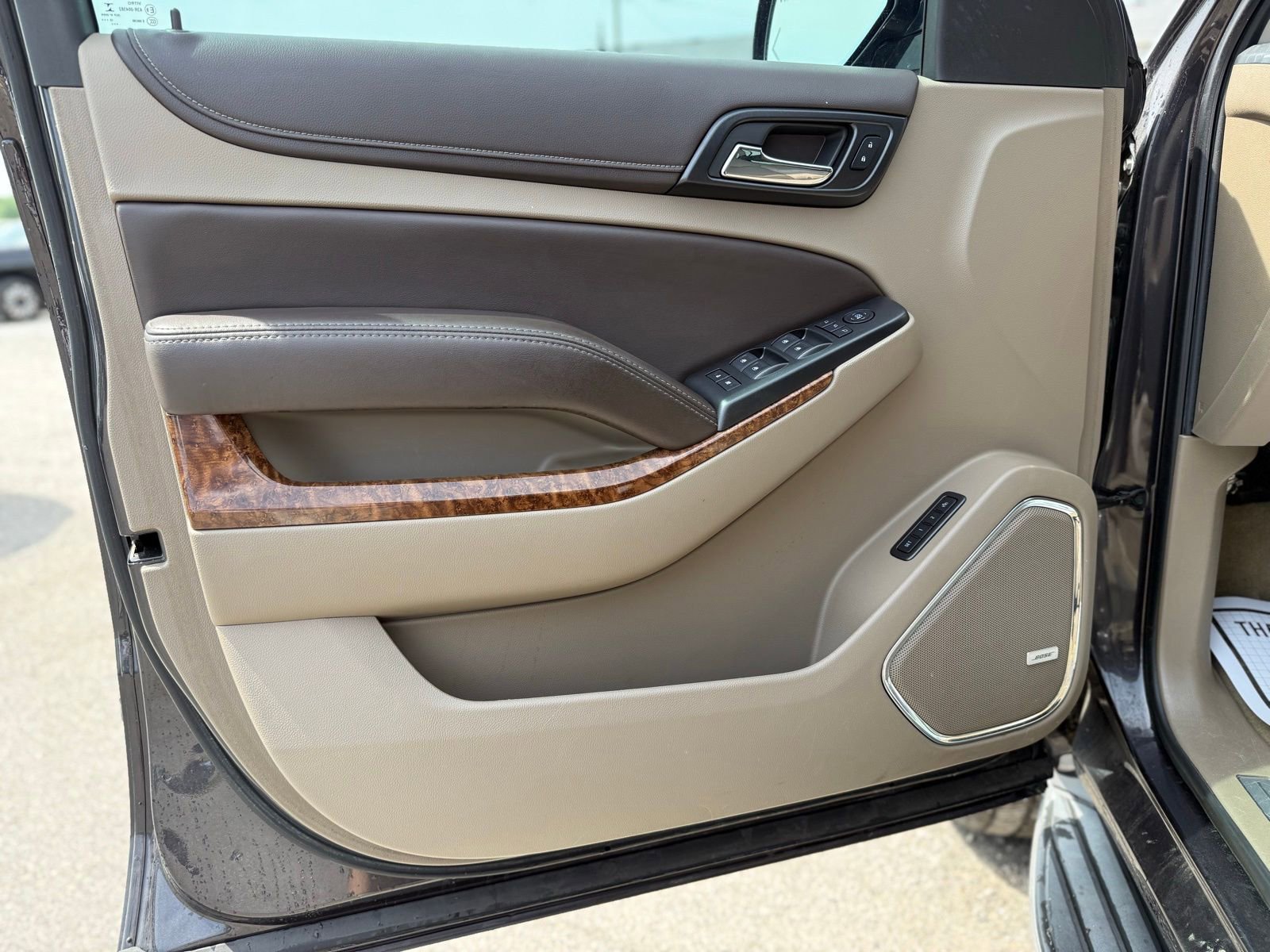 Used 2016 Chevrolet Tahoe LTZ AWD/4WD image 6