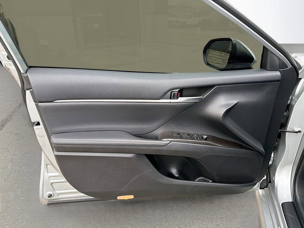 Used 2023 Toyota Camry XSE image 22