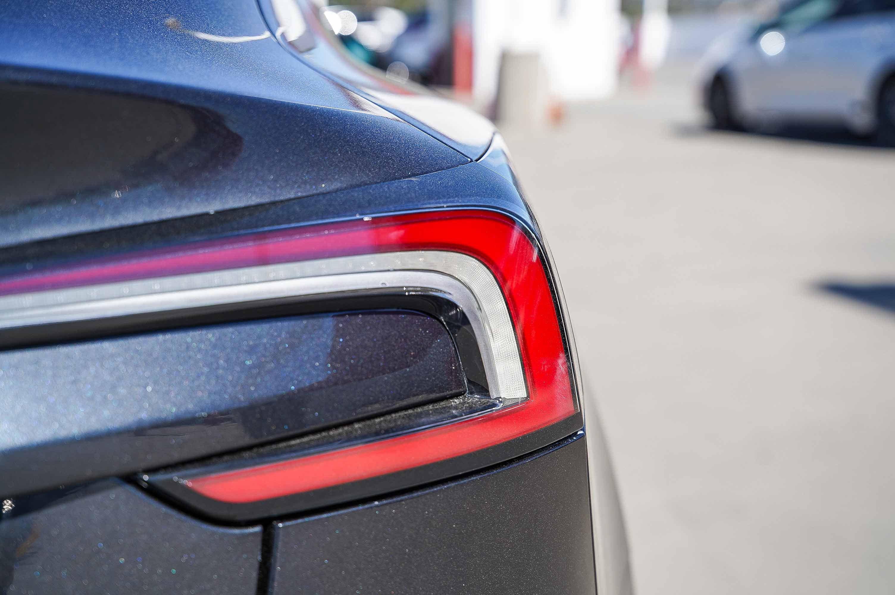 Used 2025 Tesla Model 3 Long Range image 12