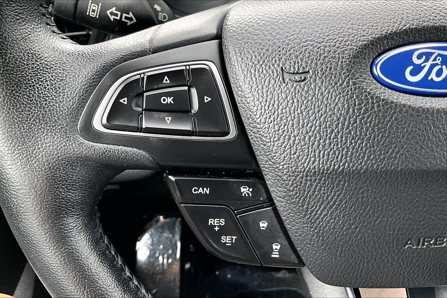 Used 2019 Ford Escape Titanium AWD/4WD image 17