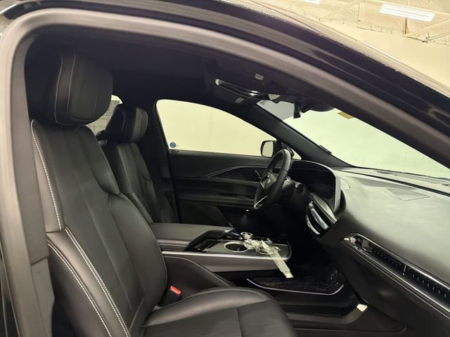 Used 2024 Cadillac Lyriq Sport image 24