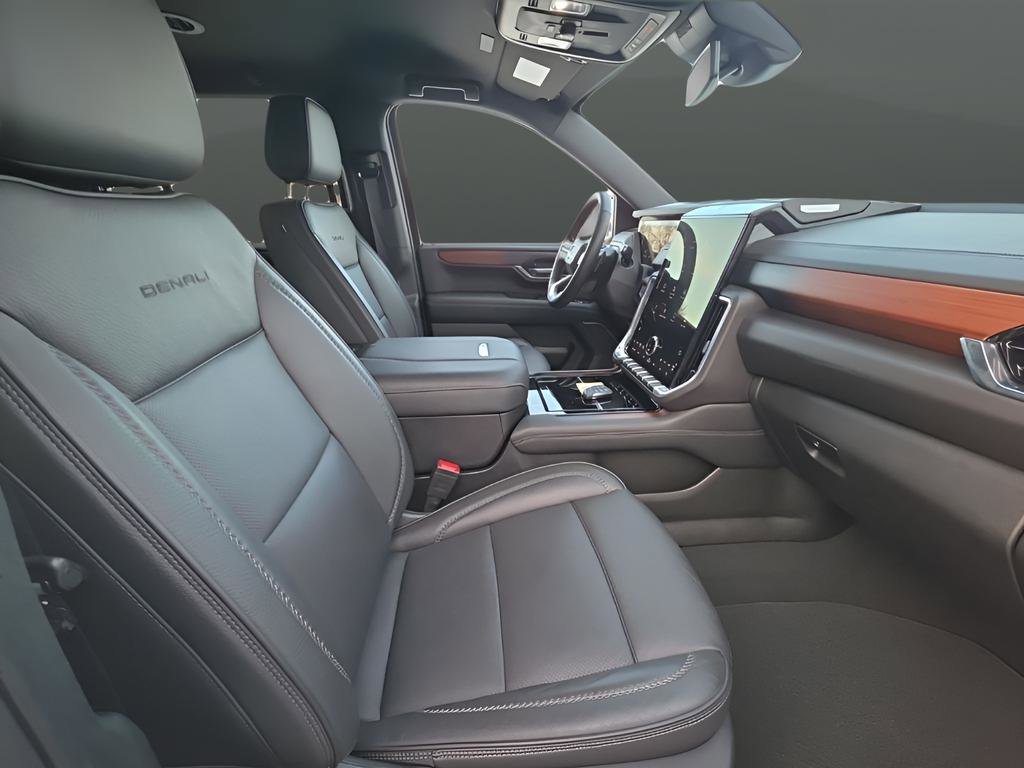 Used 2025 GMC Yukon Denali image 20