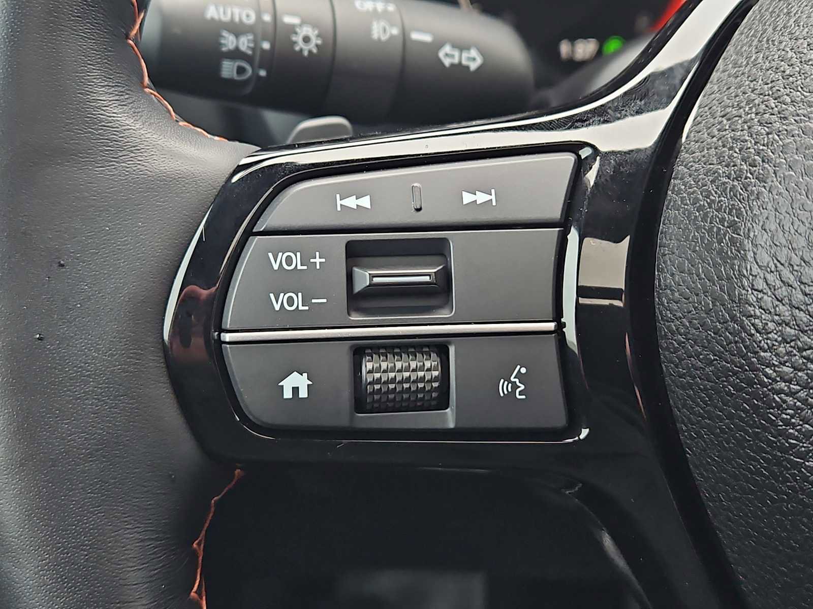 Certified 2025 Honda Pilot TrailSport image 21