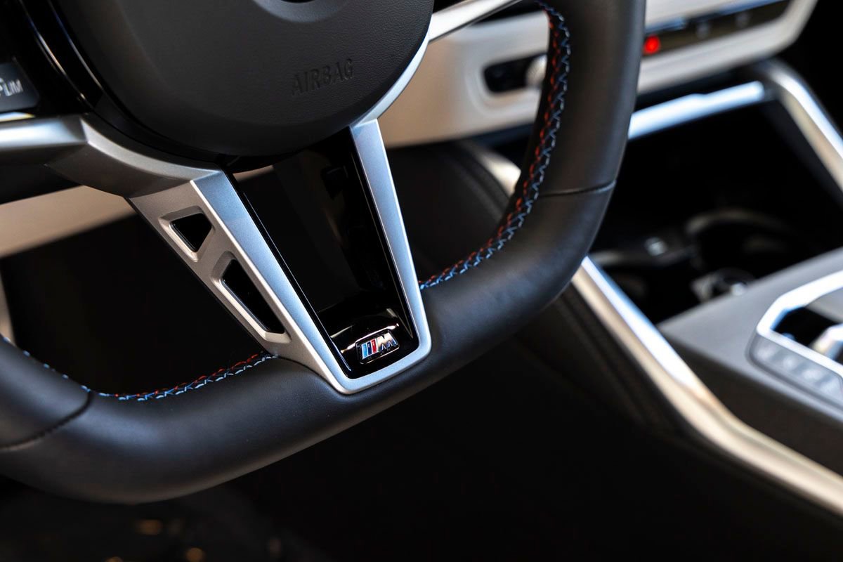 Certified 2025 BMW M440i Convertible w/ Premium Package RWD image 20