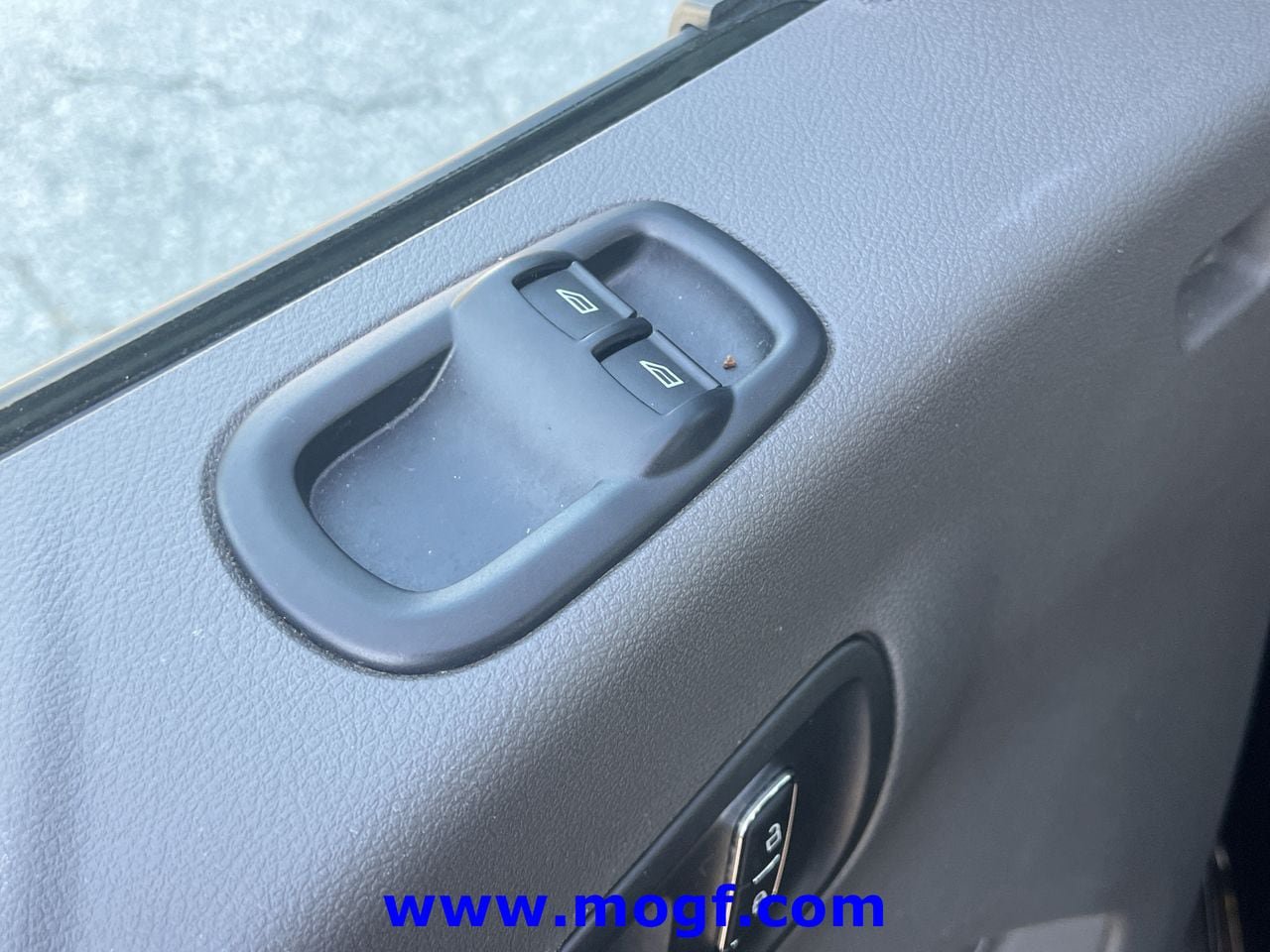 Used 2024 Ford Transit 350 XLT RWD image 16