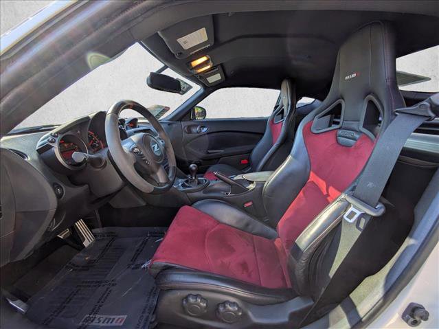 Used 2016 Nissan 370Z NISMO image 16