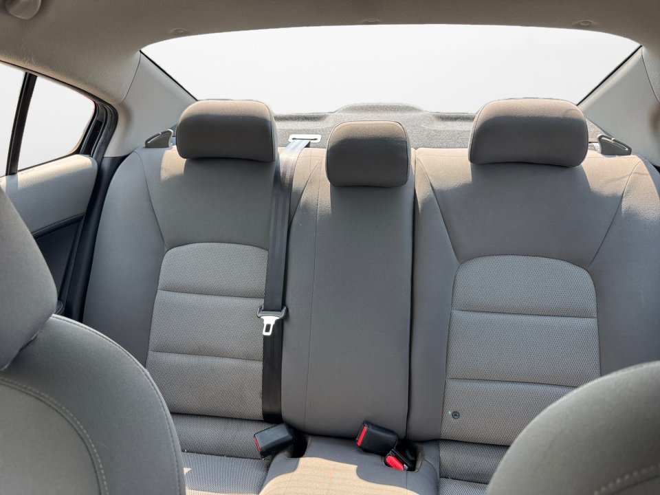 Used 2017 Kia Forte LX FWD image 12