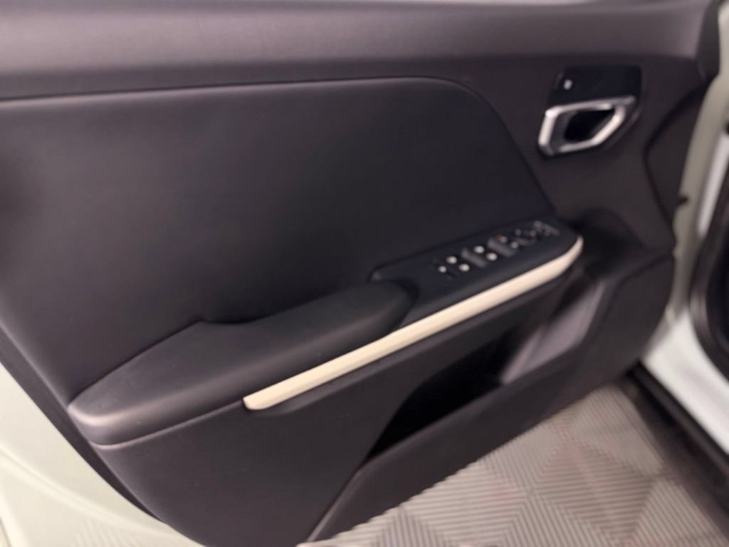 Used 2025 Kia K4 GT-Line FWD image 26