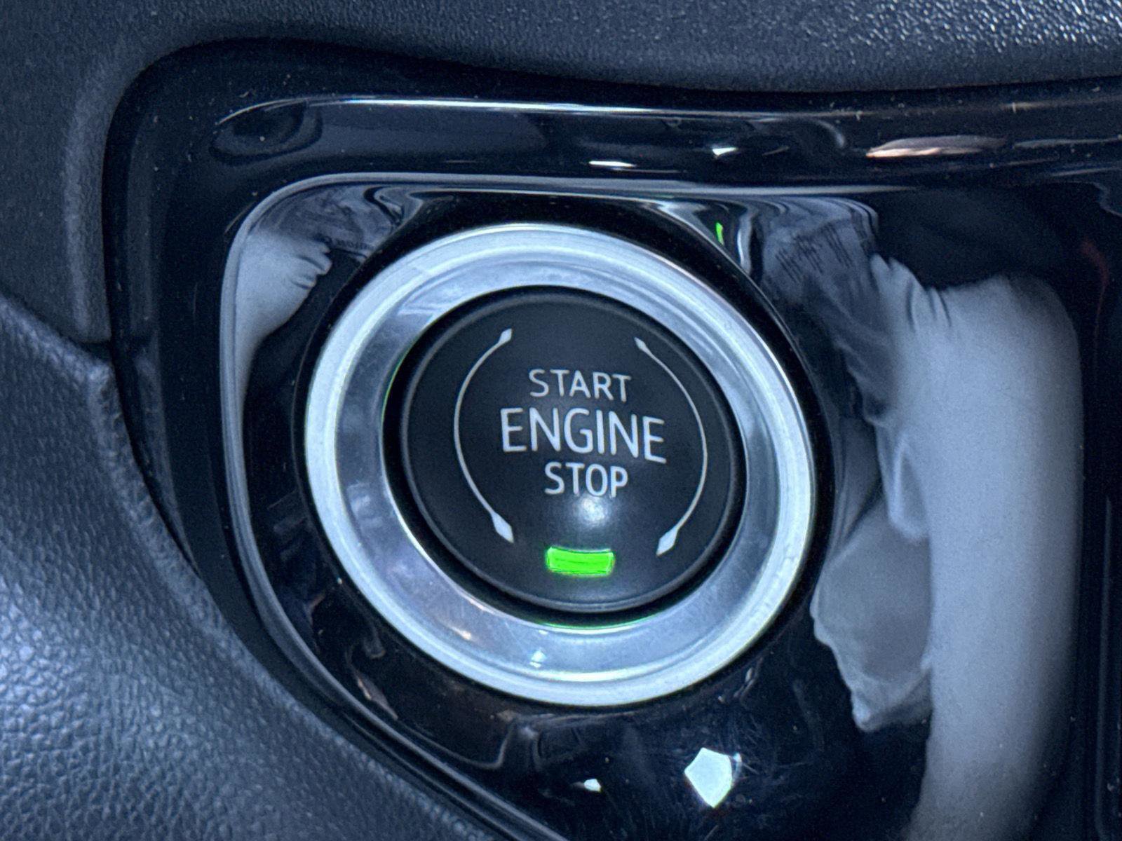 Used 2024 GMC Sierra 2500 SLE w/ SLE Value Package; image 20