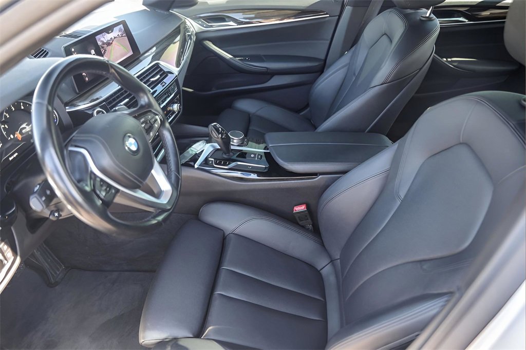 Used 2019 BMW 530i w/ Convenience Package image 9
