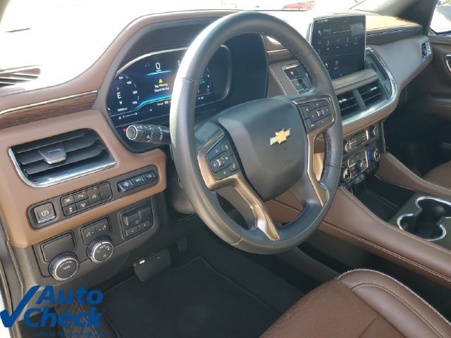 Certified 2023 Chevrolet Suburban High Country w/ Premium Package RWD image 19