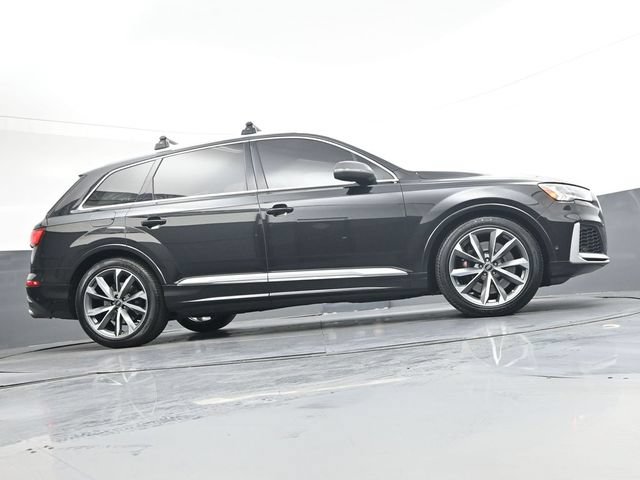 Used 2023 Audi SQ7 Prestige AWD/4WD image 32