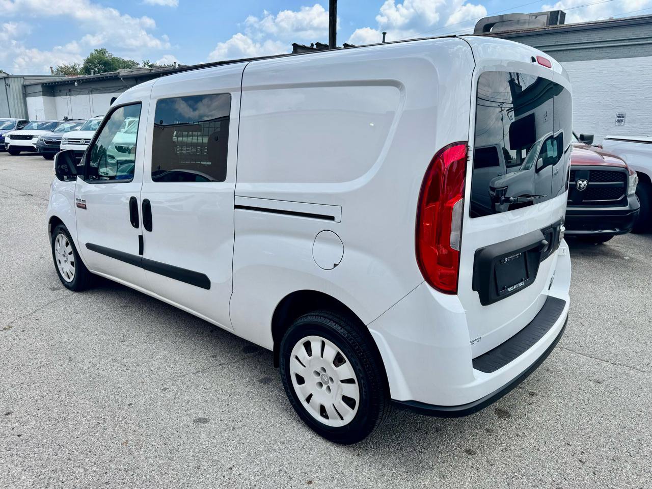 Used 2019 RAM ProMaster City Tradesman SLT FWD image 4