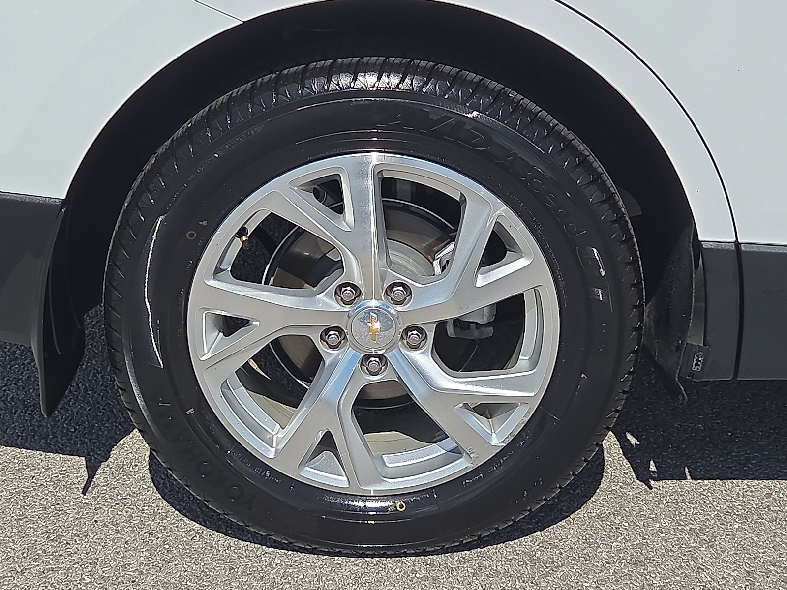Used 2018 Chevrolet Equinox LT FWD image 7