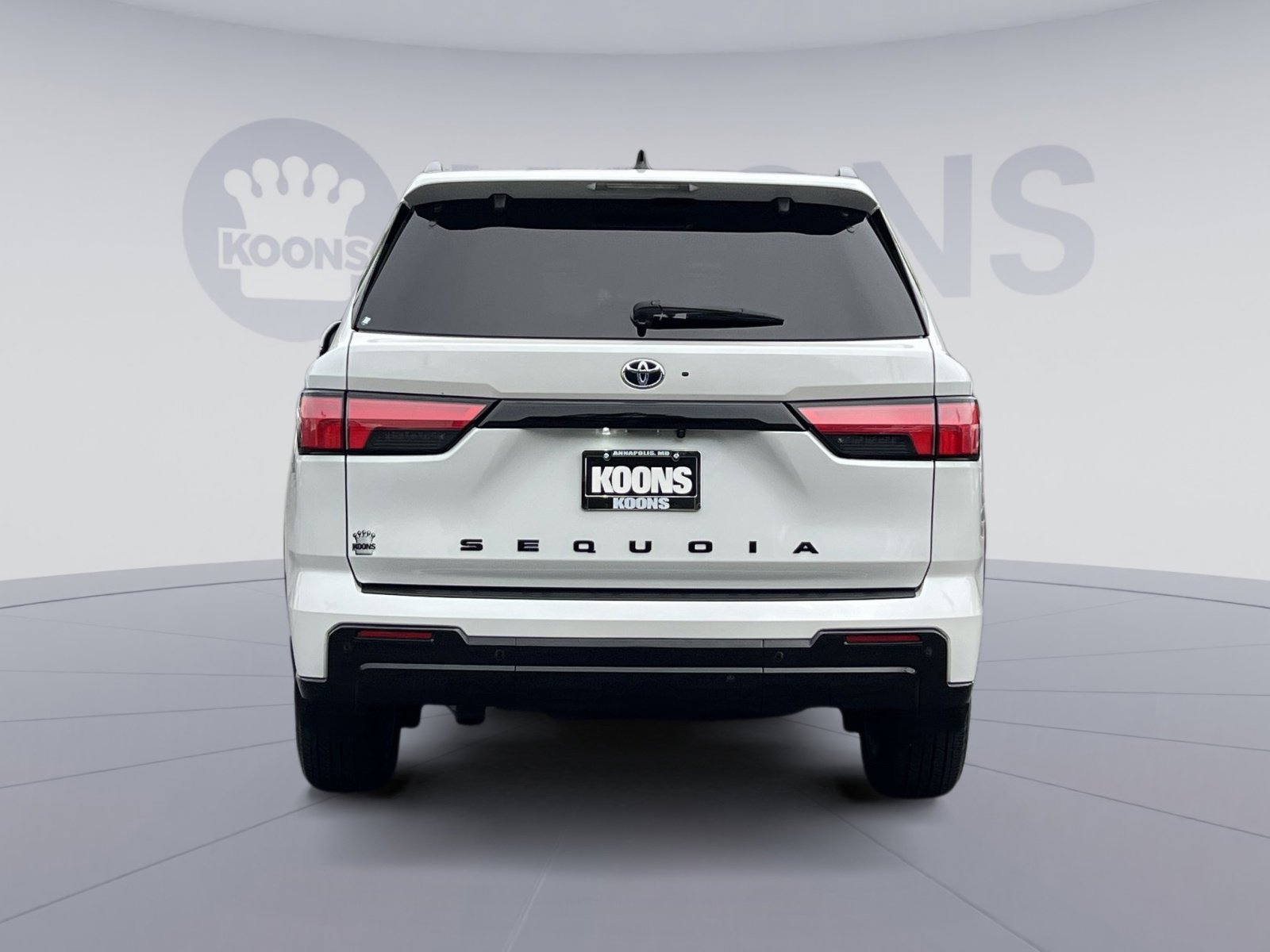 Used 2023 Toyota Sequoia Platinum AWD/4WD image 13