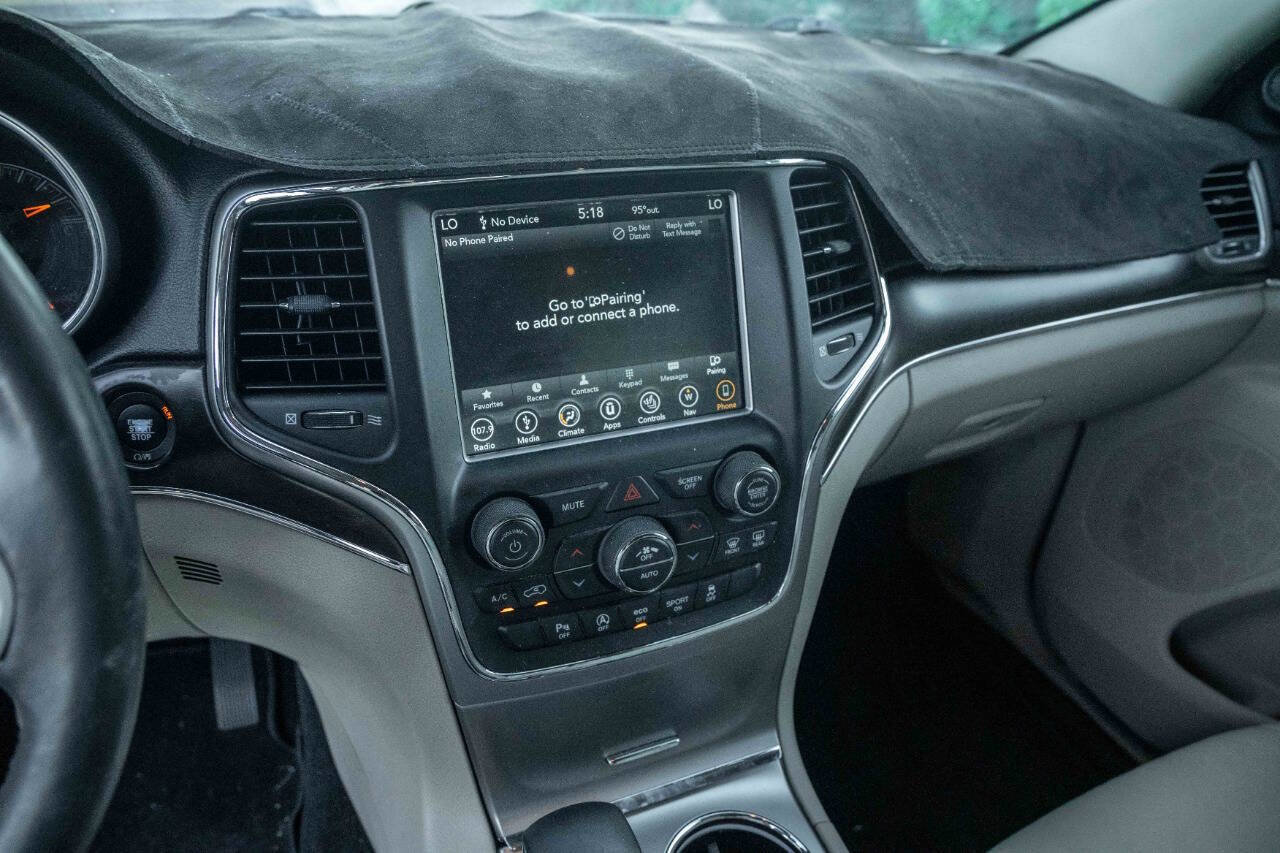 Used 2018 Jeep Grand Cherokee Limited image 13
