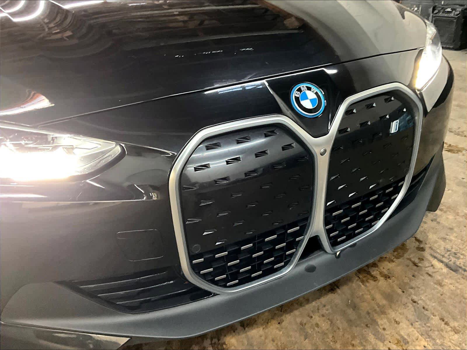 Used 2023 BMW i4 eDrive35 w/ Premium Package image 31