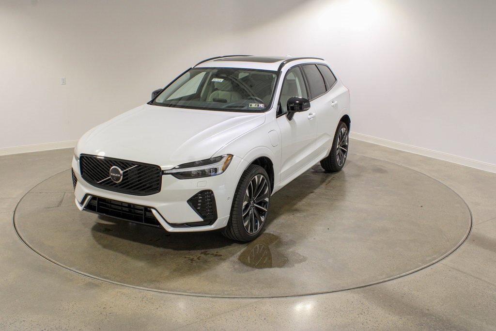 New 2026 Volvo XC60 T8 Ultra w/ Protection Package Premier