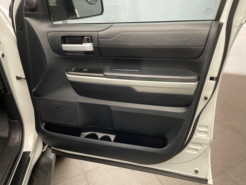 Used 2018 Toyota Tundra Limited w/ Limited Premium Package AWD/4WD image 29