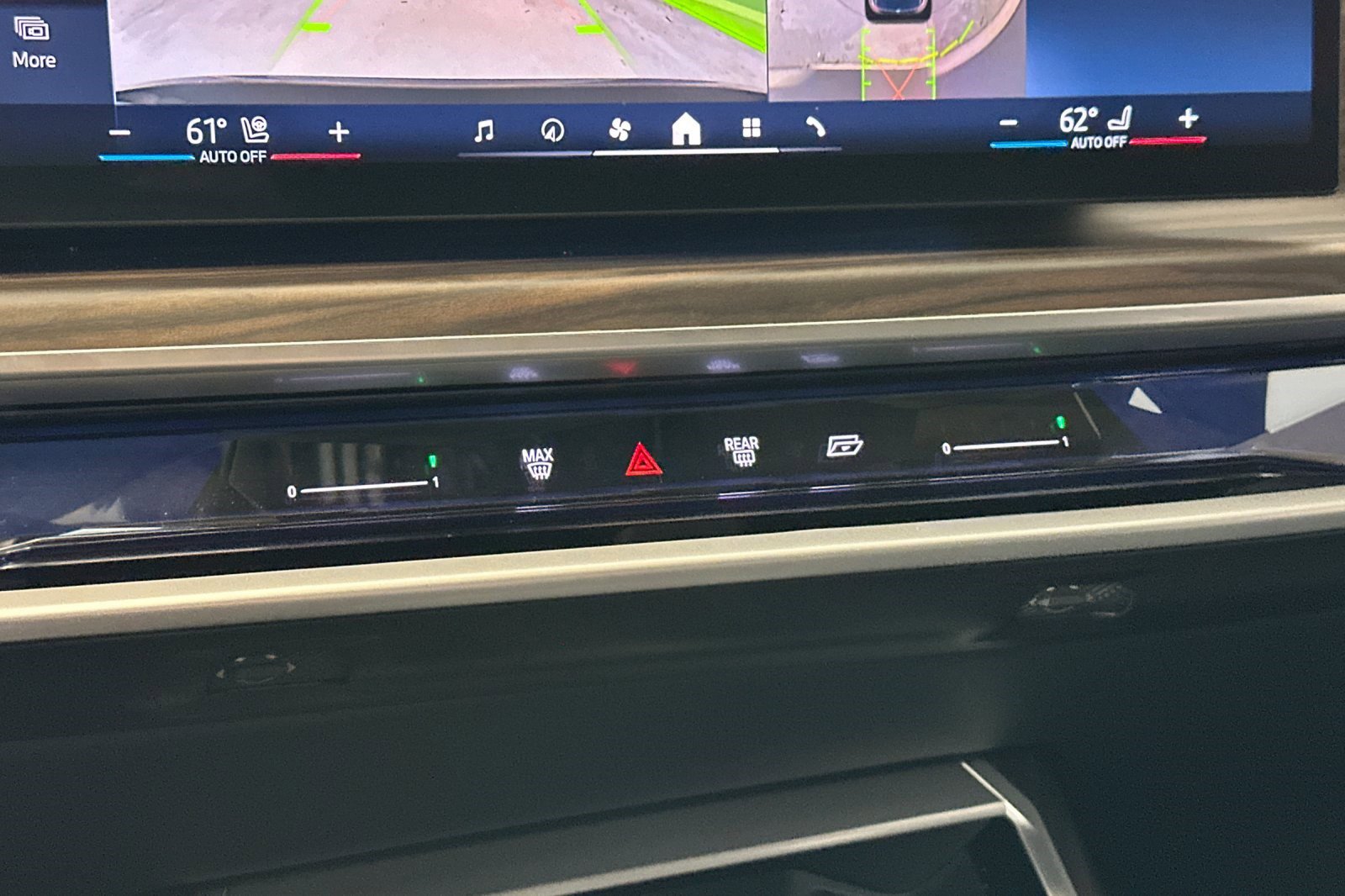Certified 2024 BMW i7 xDrive60 AWD/4WD image 19