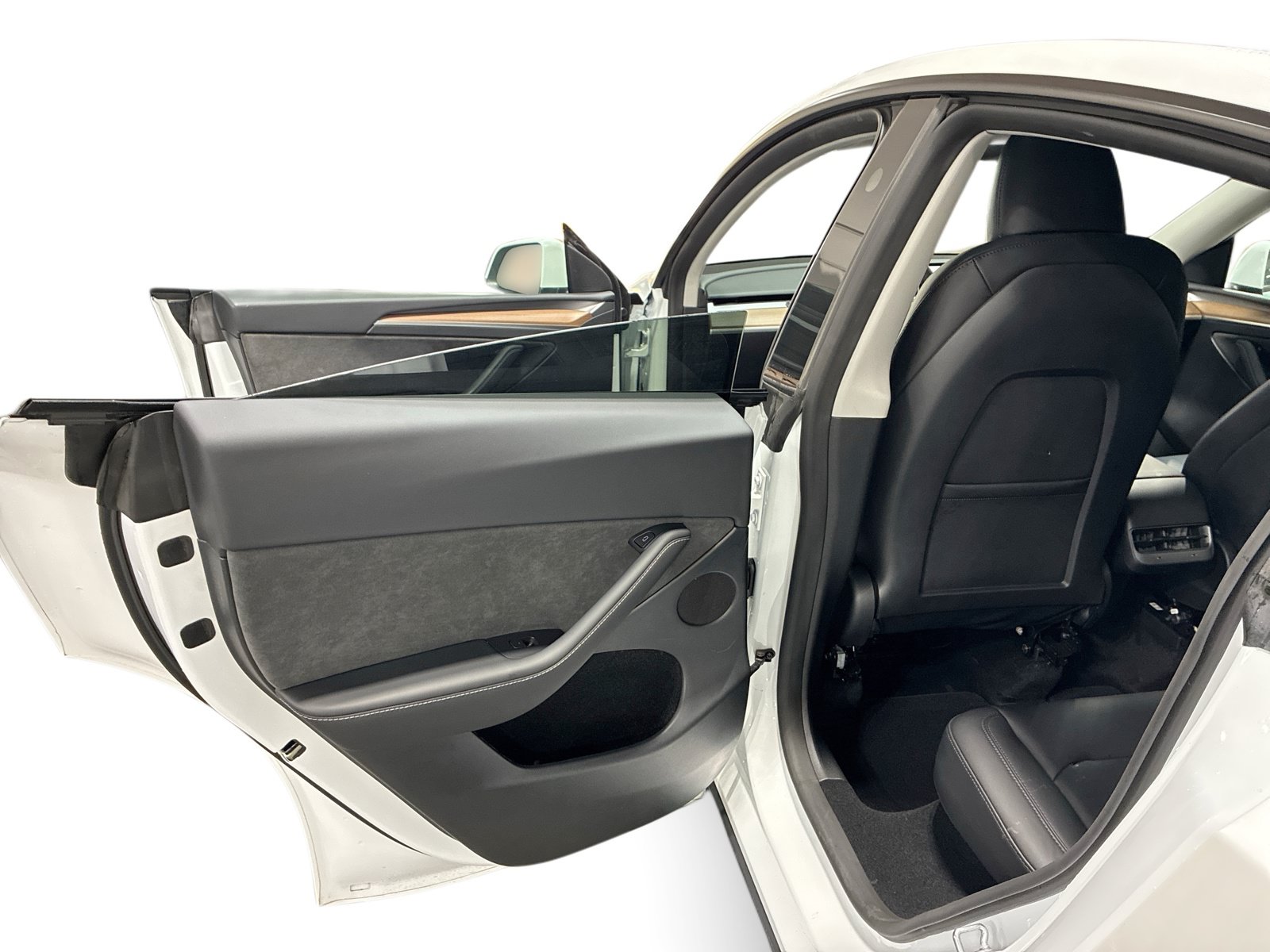 Certified 2023 Tesla Model Y Long Range AWD/4WD image 9