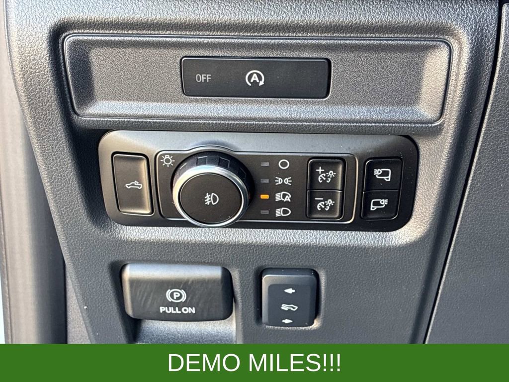 Used 2025 Ford F150 Lariat AWD/4WD image 26