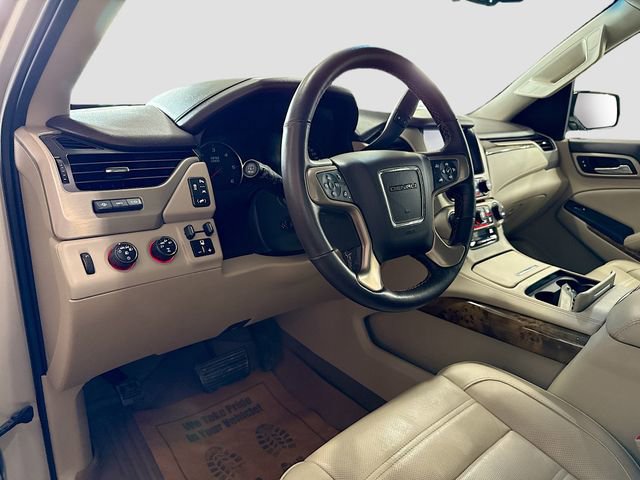 Used 2016 GMC Yukon Denali w/ Enhanced Security Package image 10