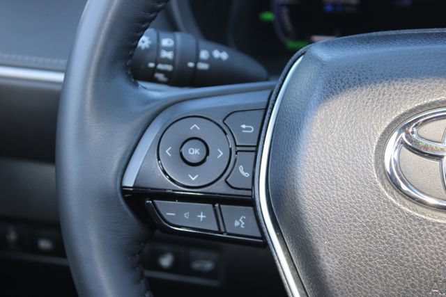 Used 2024 Toyota Venza Limited AWD/4WD image 18