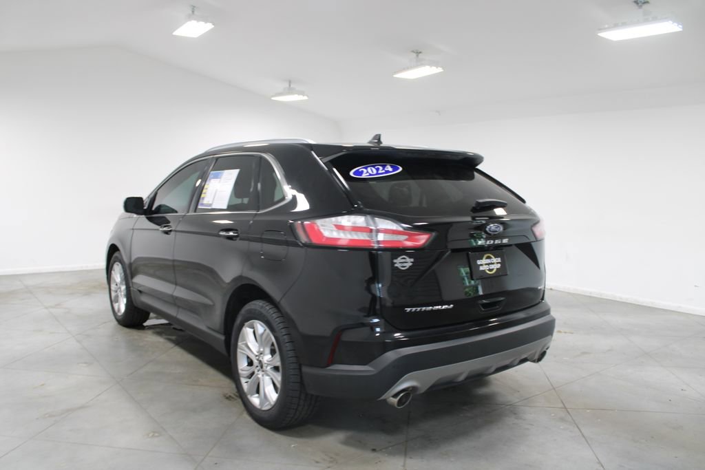 Used 2024 Ford Edge Titanium AWD/4WD image 7