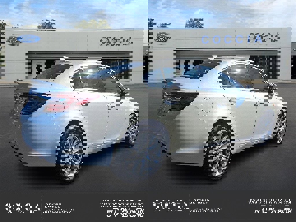 Used 2015 Buick Regal Premium w/ Experience Buick Package image 6