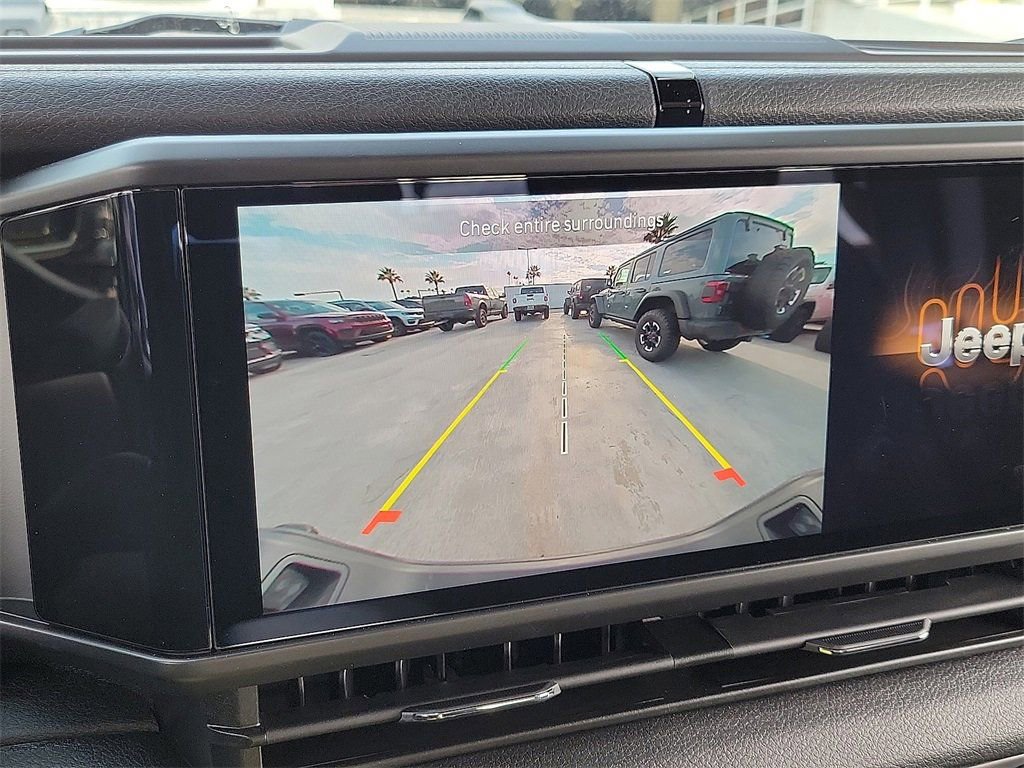 New 2025 Jeep Gladiator Sport image 9