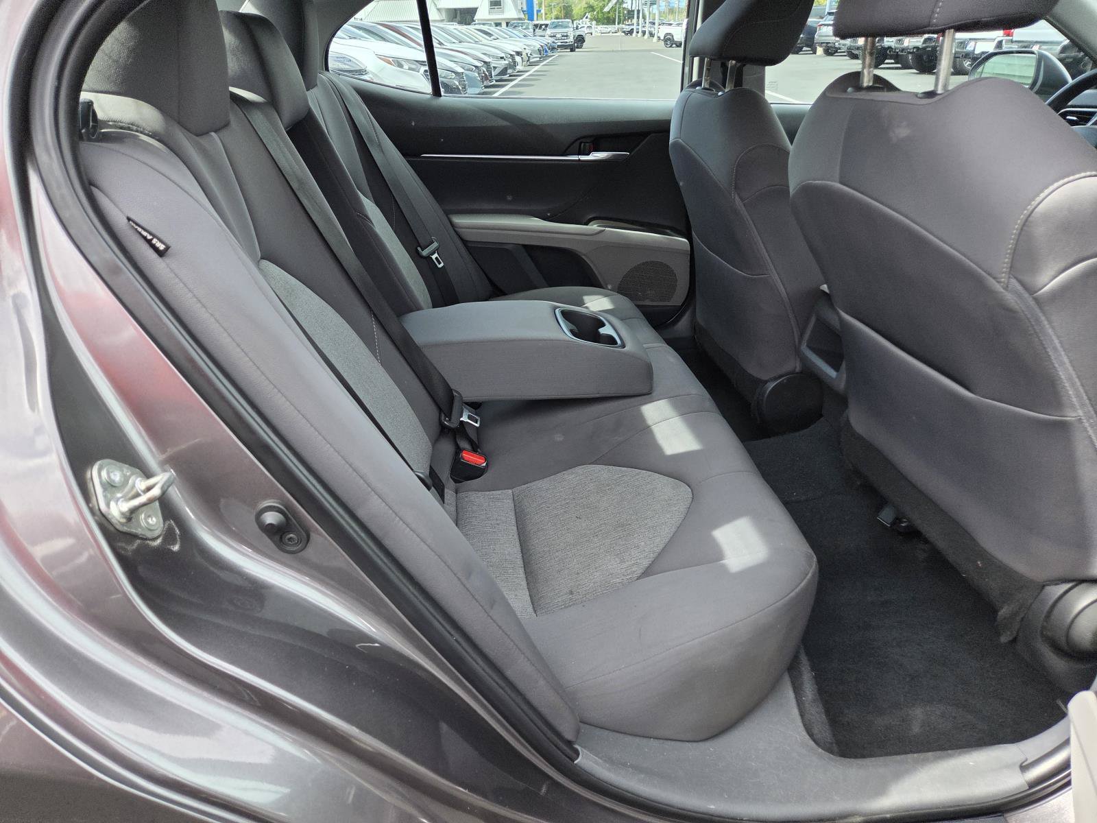 Used 2022 Toyota Camry LE FWD image 18