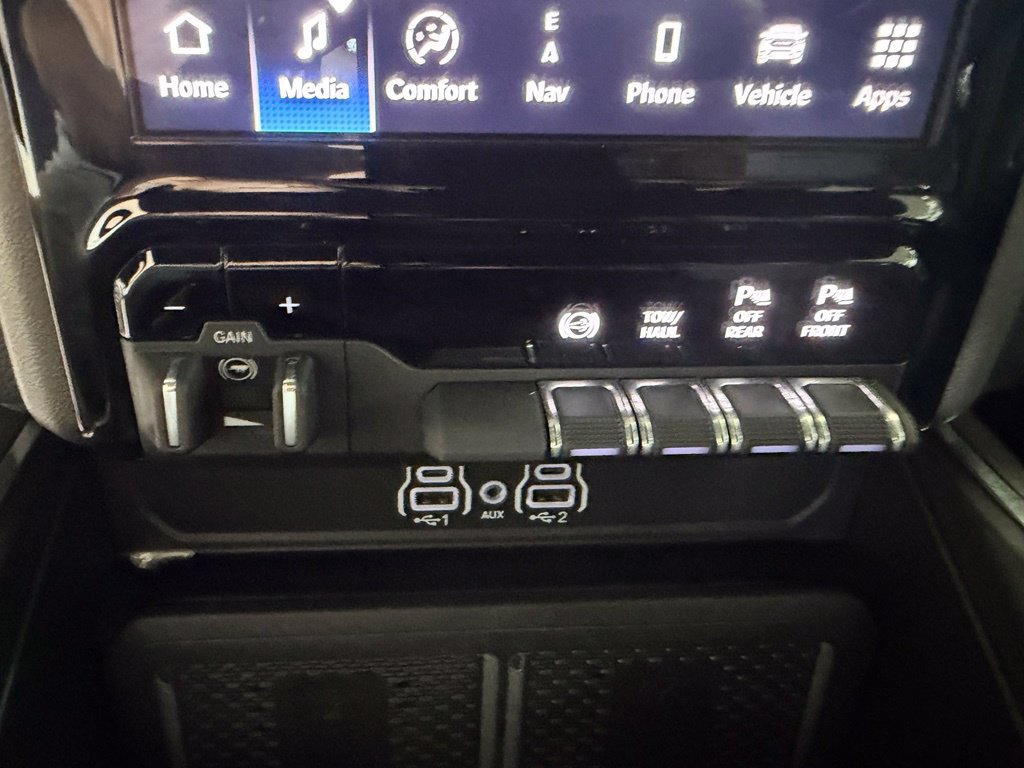 Used 2025 RAM 3500 Laramie w/ Night Edition AWD/4WD image 53