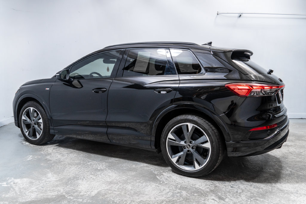 Used 2024 Audi Q4 e-tron Premium Plus AWD/4WD image 2