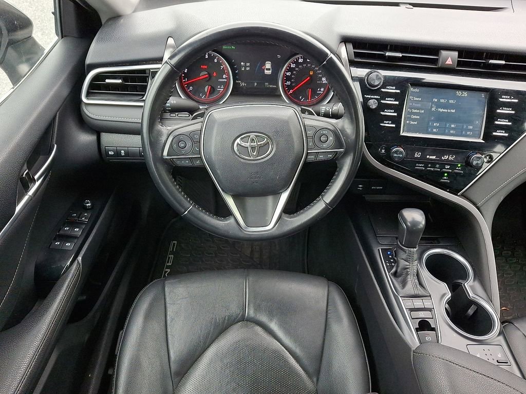 Used 2018 Toyota Camry XSE FWD image 13