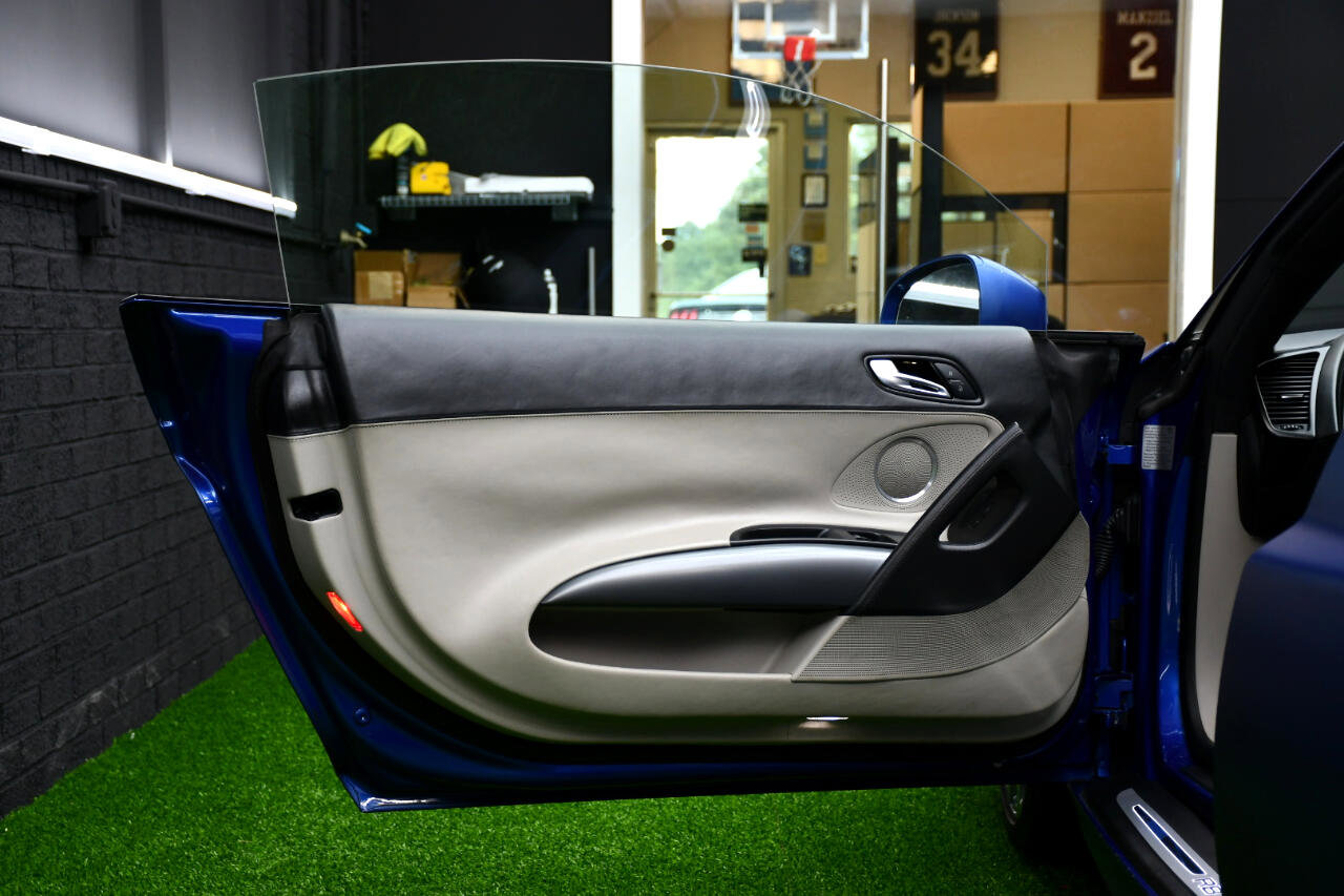 Used 2011 Audi R8 V10 image 28