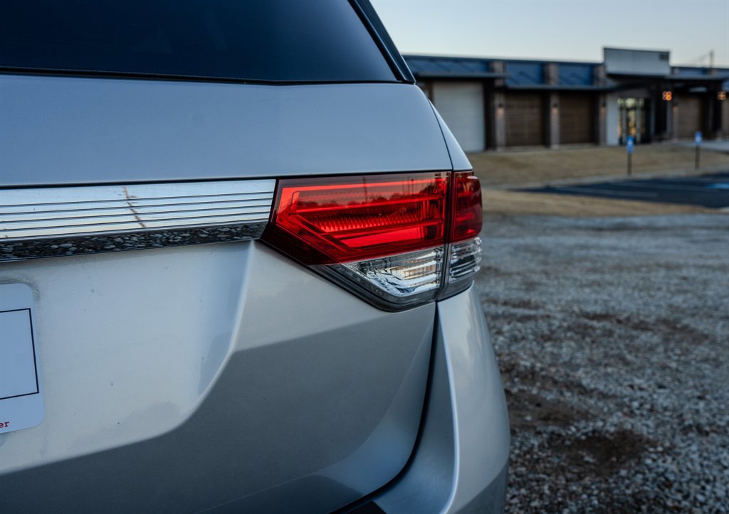 Used 2015 Honda Odyssey EX-L image 11